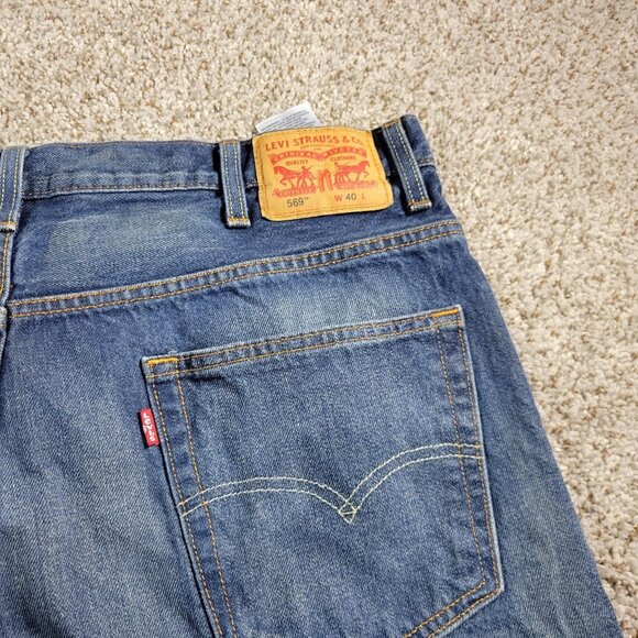 Levi's 569 Denim Shorts Mens 40 Loose Fit Straight Leg Dark Wash - Picture 4 of 7